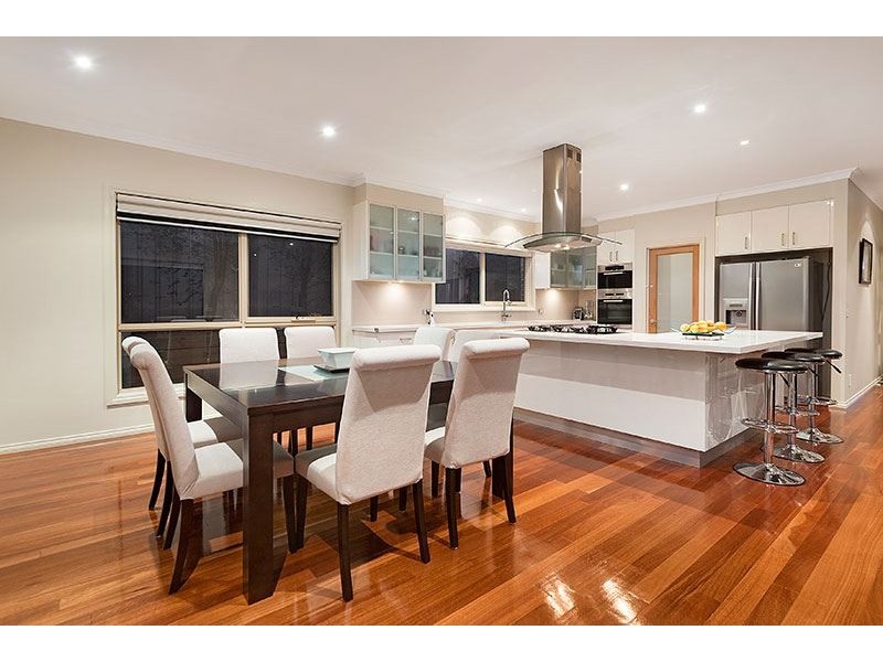 10 Belinda Court, South Morang VIC 3752