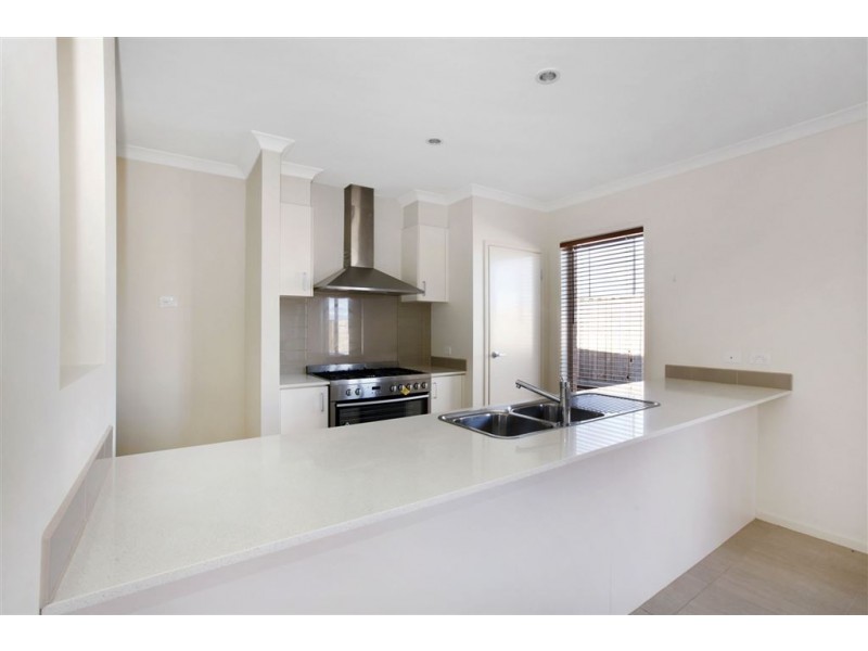 31 Empress Avenue, Wollert VIC 3750