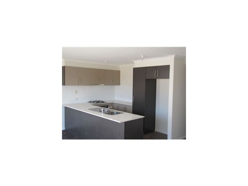 76 Hayston Boulevard, Epping VIC 3076