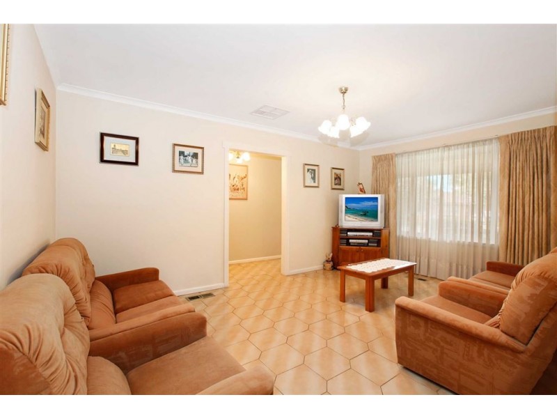7 Philip Court, Thomastown VIC 3074
