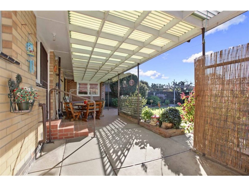 4 Manton Court, Thomastown VIC 3074