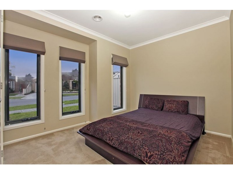 12 Eclipse Avenue, Epping VIC 3076