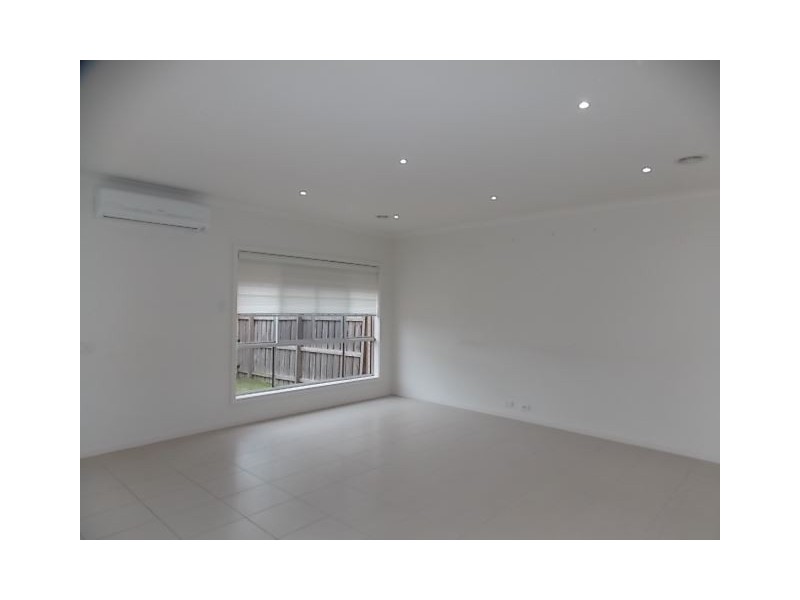 21 Amphion Street, Epping VIC 3076