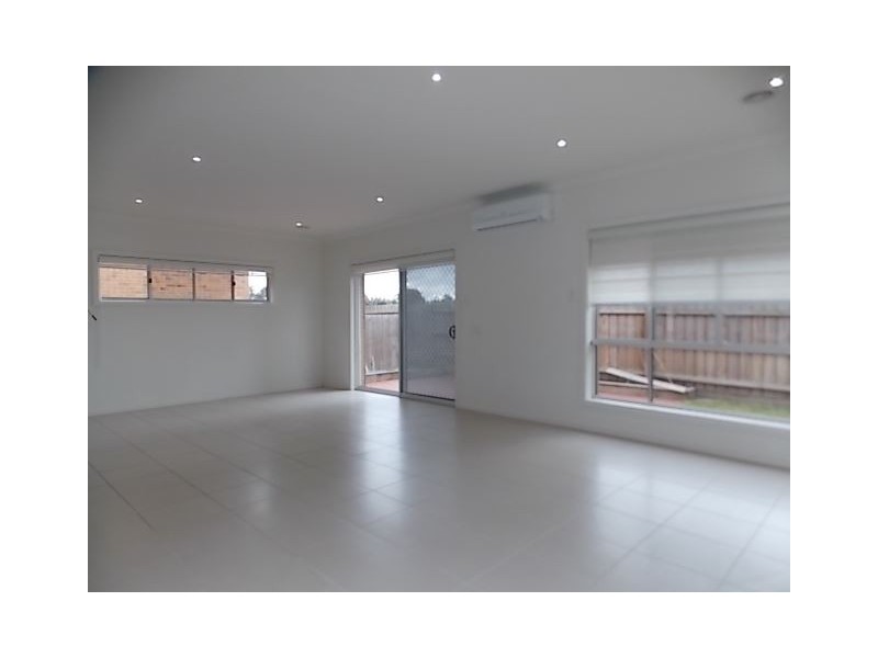 21 Amphion Street, Epping VIC 3076