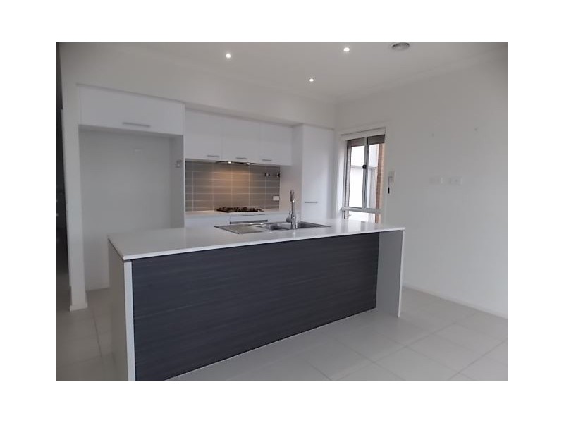 21 Amphion Street, Epping VIC 3076