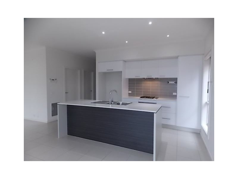 21 Amphion Street, Epping VIC 3076