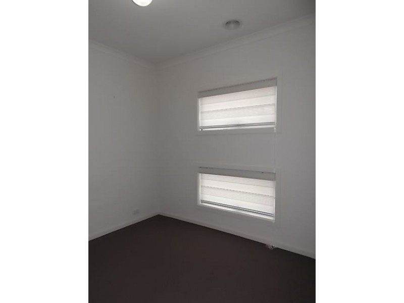 21 Amphion Street, Epping VIC 3076