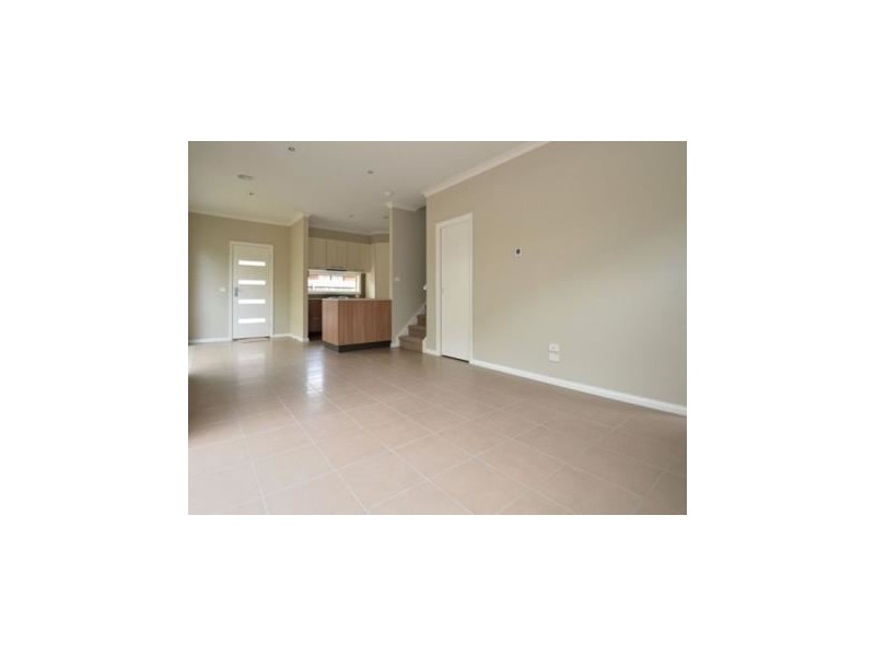 2/9 Kelvin Grove, South Morang VIC 3752