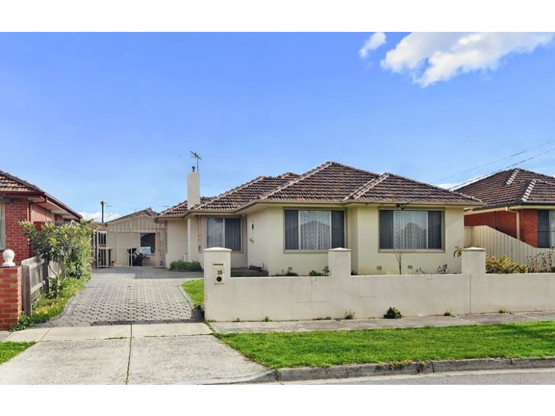 15 Stella Drive, Thomastown VIC 3074