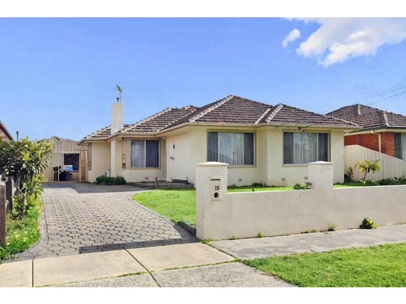 15 Stella Drive, Thomastown VIC 3074