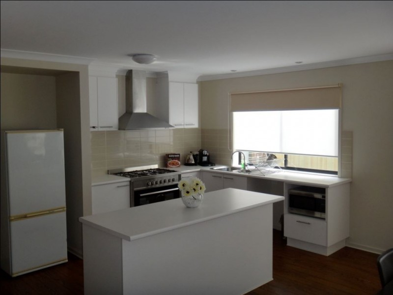 16 Altitude Drive, Doreen VIC 3754