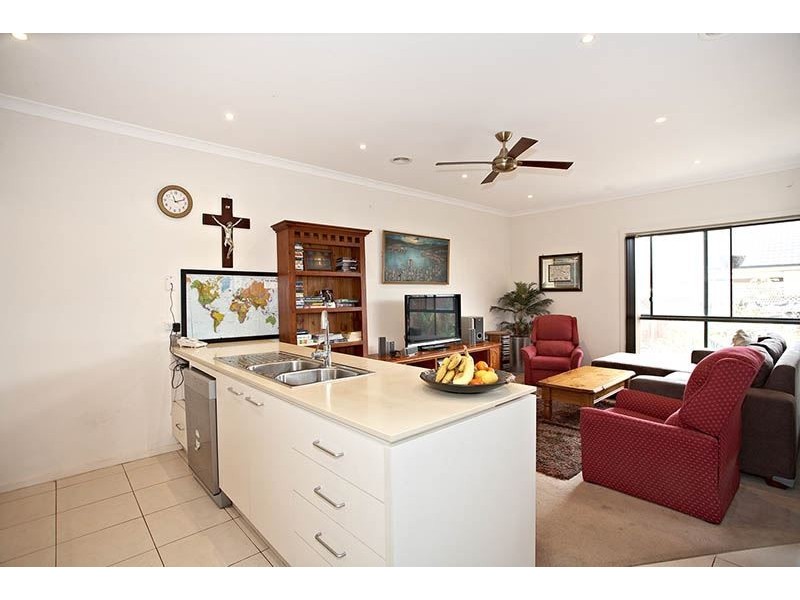 6 Bacchus Drive, Epping VIC 3076
