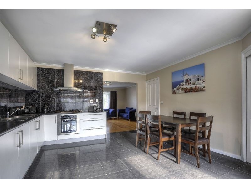 6 Vanessa Avenue, Lalor VIC 3075