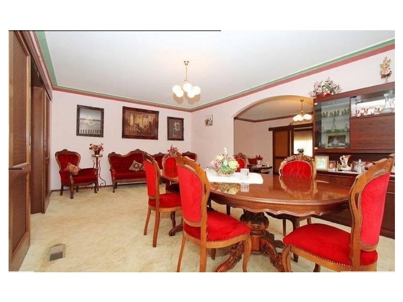 44 Alvarado Avenue, Thomastown VIC 3074