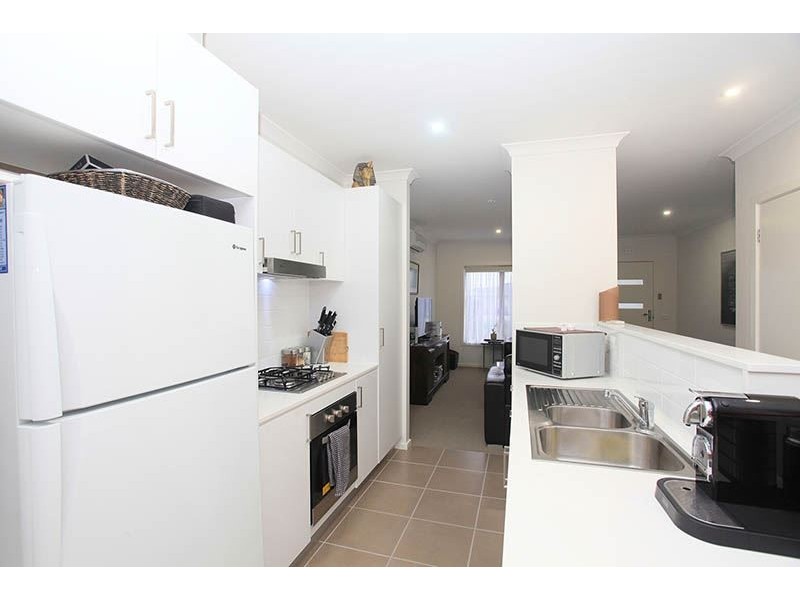 36 Etheridge Lane, Craigieburn VIC 3064