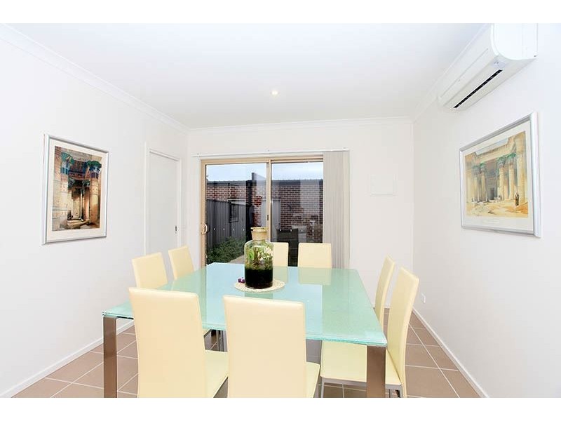 36 Etheridge Lane, Craigieburn VIC 3064