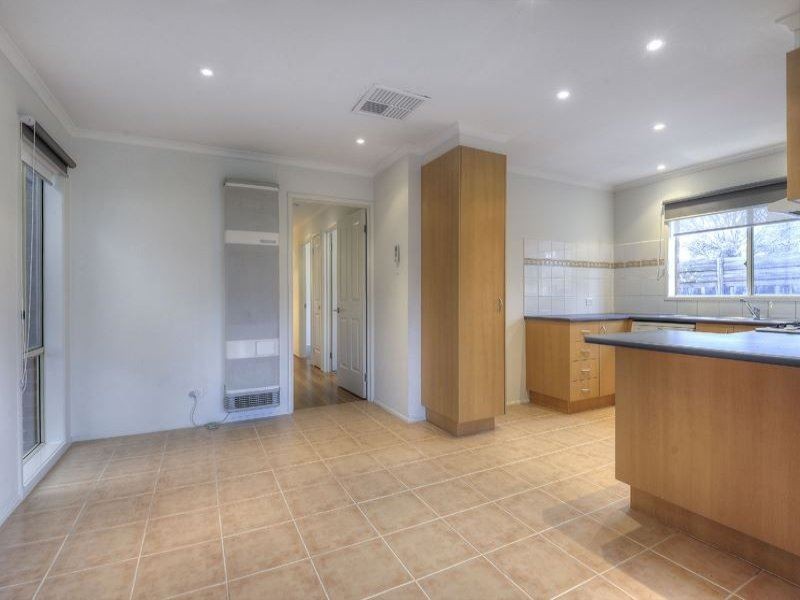 12 Nivea Terrace, South Morang VIC 3752