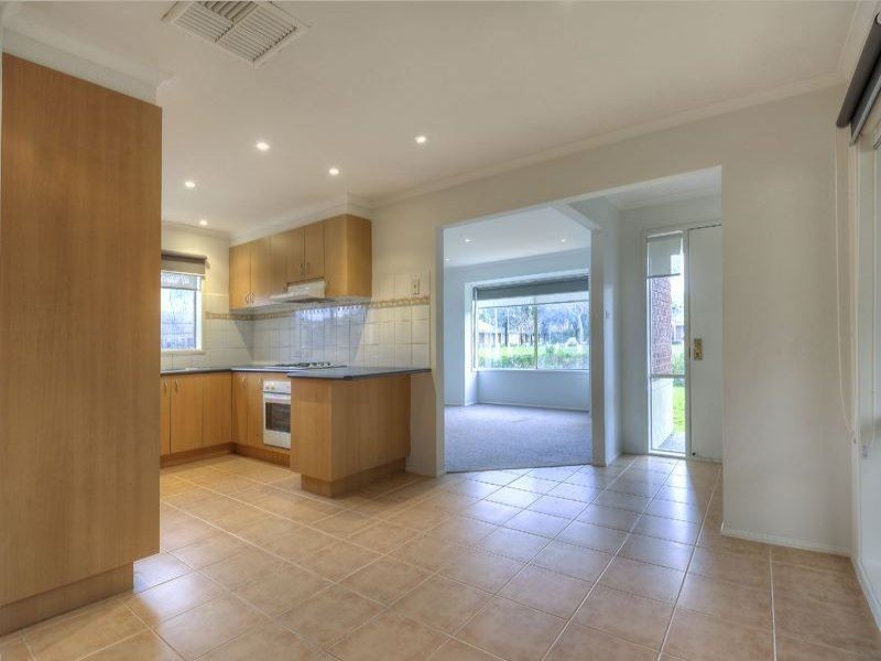12 Nivea Terrace, South Morang VIC 3752