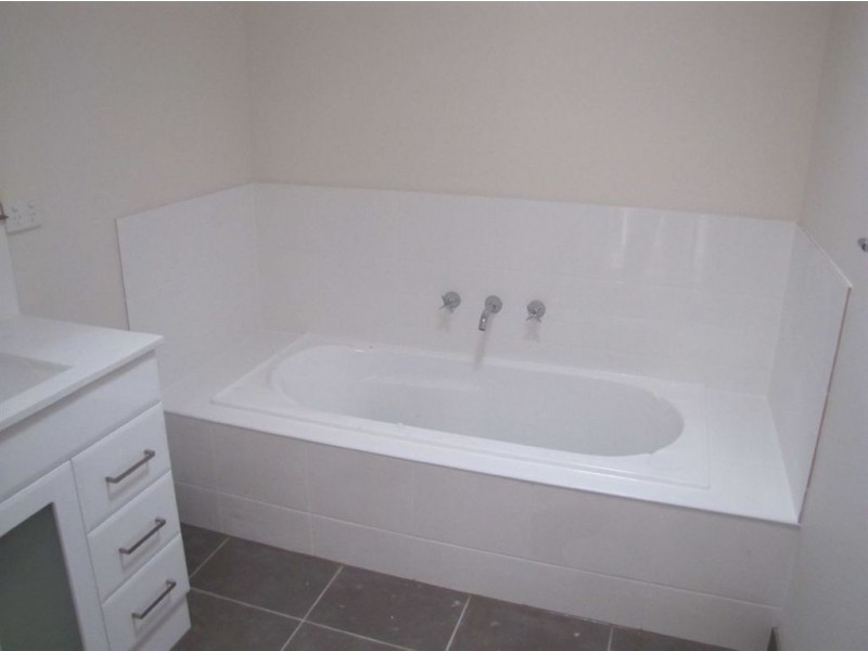 76 Hayston Boulevard, Epping VIC 3076