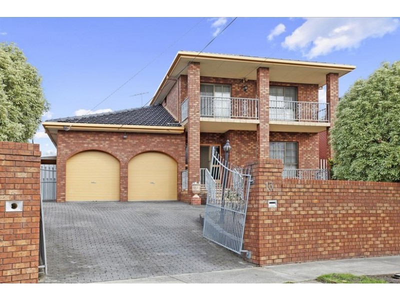 13 Wellington Crescent, Lalor VIC 3075