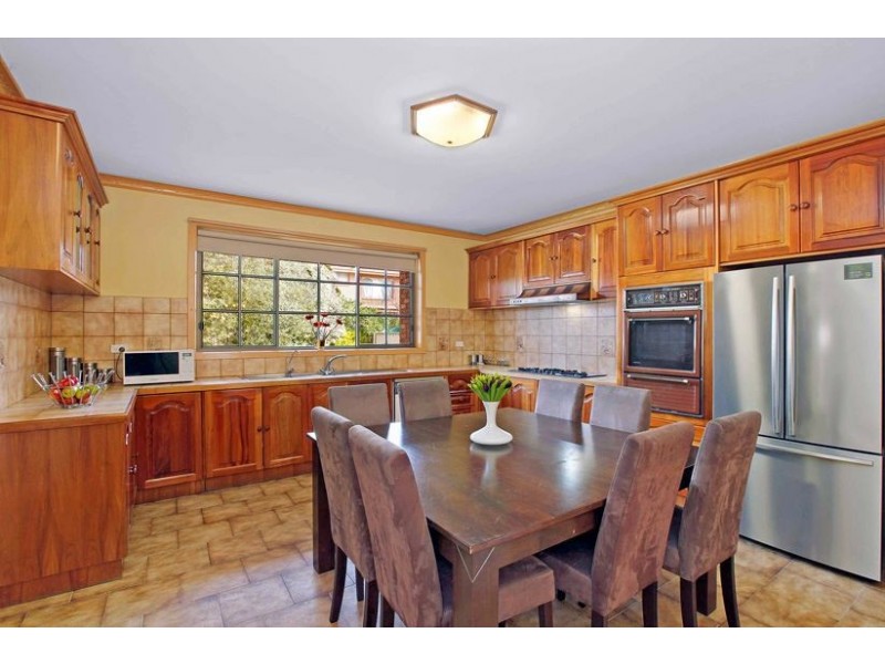 13 Wellington Crescent, Lalor VIC 3075