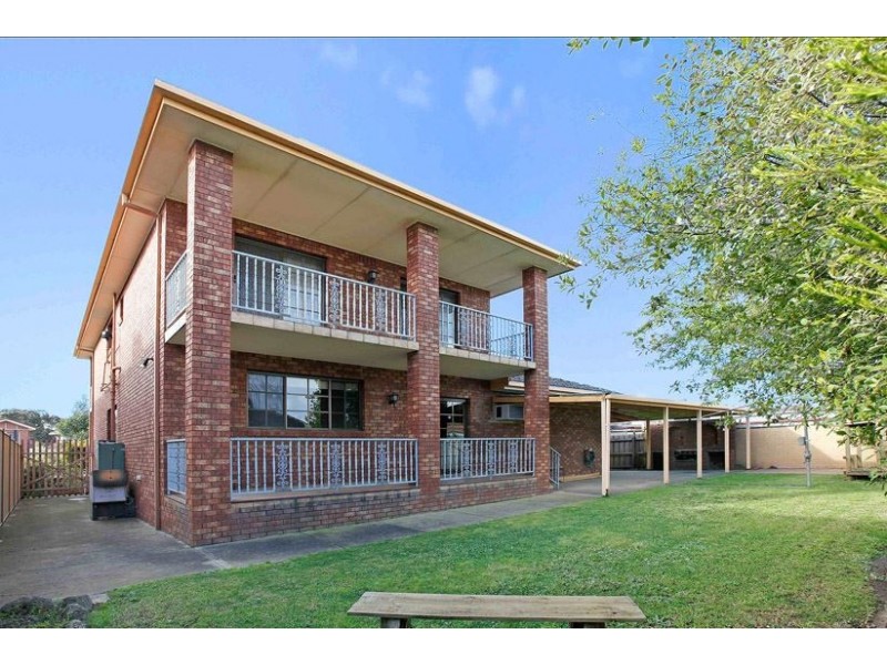 13 Wellington Crescent, Lalor VIC 3075