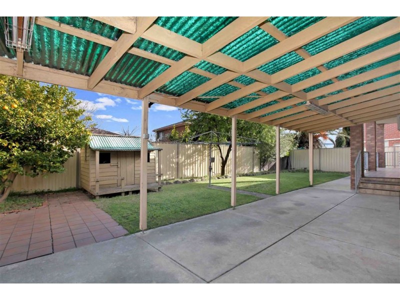 13 Wellington Crescent, Lalor VIC 3075