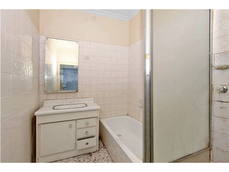 10 Thrower Street, Reservoir VIC 3073