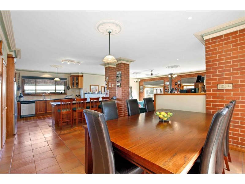 12 Wellington Crescent, Lalor VIC 3075