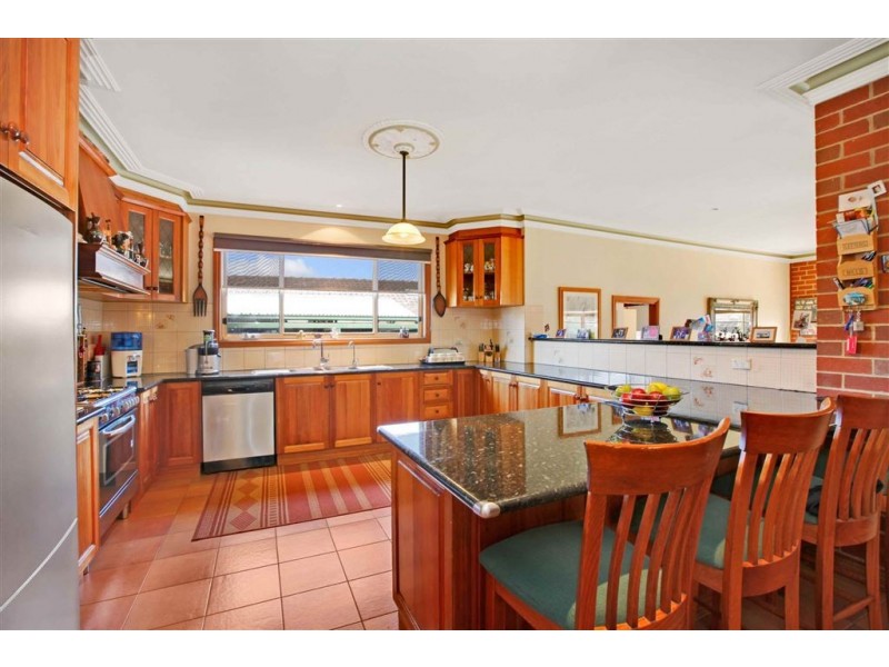12 Wellington Crescent, Lalor VIC 3075