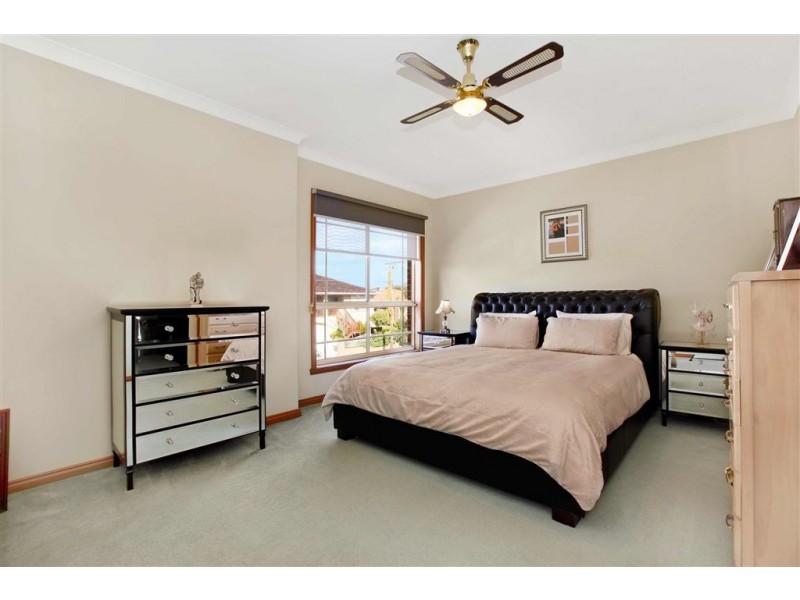 12 Wellington Crescent, Lalor VIC 3075
