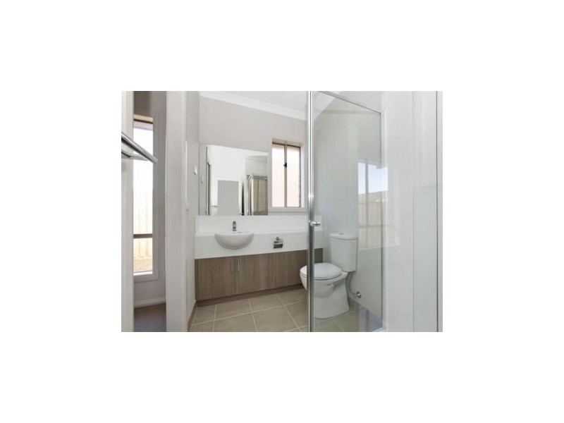 2 Hermione Terrace, Epping VIC 3076