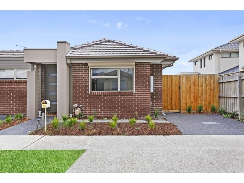 13 Mahon Road, Epping VIC 3076