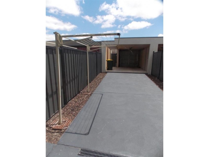 22 Andover Lane, Craigieburn VIC 3064