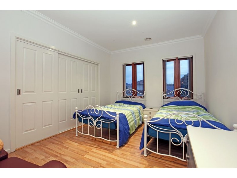 24 Farmhouse Boulevard, Epping VIC 3076