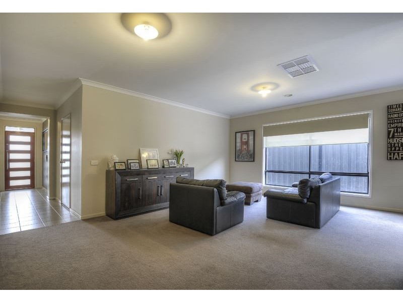 57 Everard Rd, Mernda VIC 3754