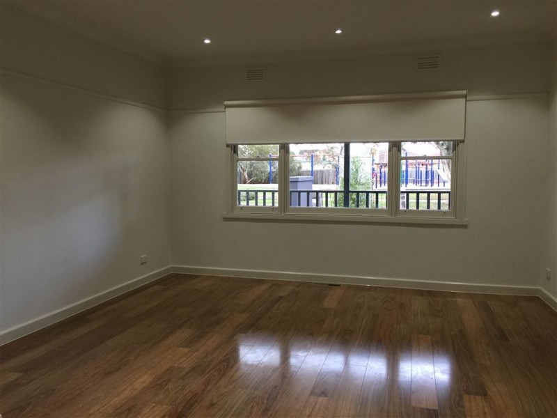 1/7 Poplar Street, Thomastown VIC 3074
