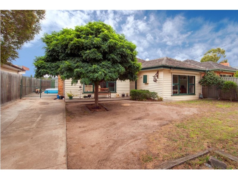 69 Mount View Road, Thomastown VIC 3074