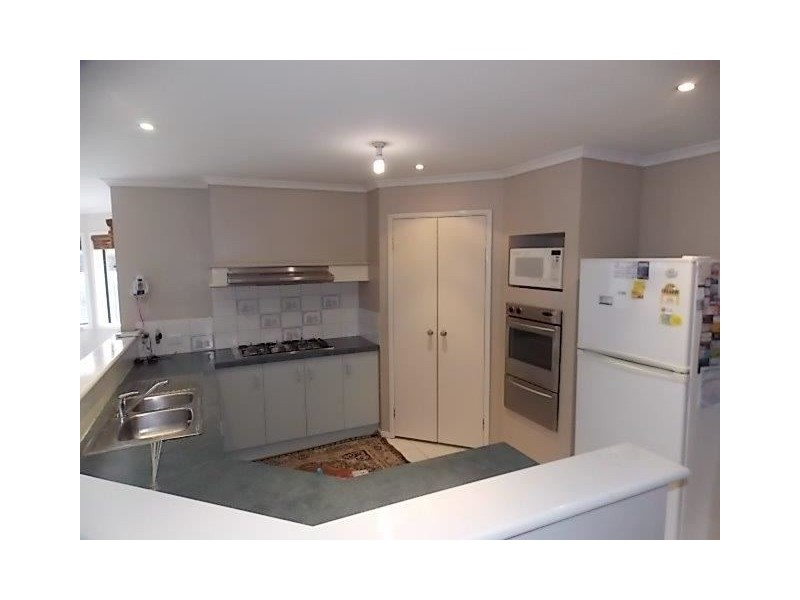 14 Sorrento Place, Epping VIC 3076