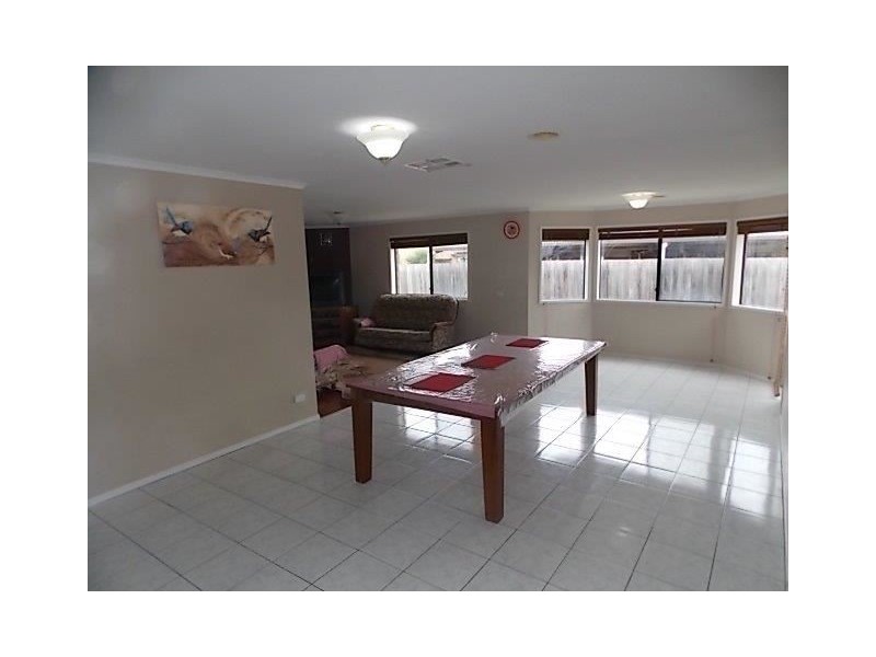 14 Sorrento Place, Epping VIC 3076