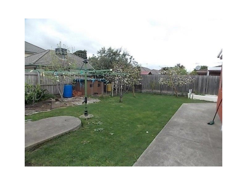 14 Sorrento Place, Epping VIC 3076