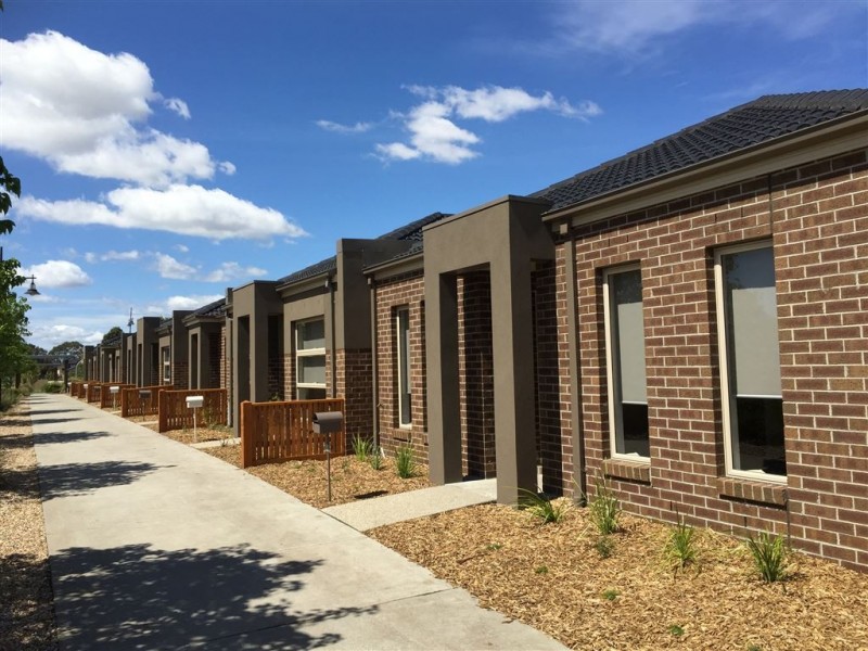 8 Wilhelmina Walk, Epping VIC 3076