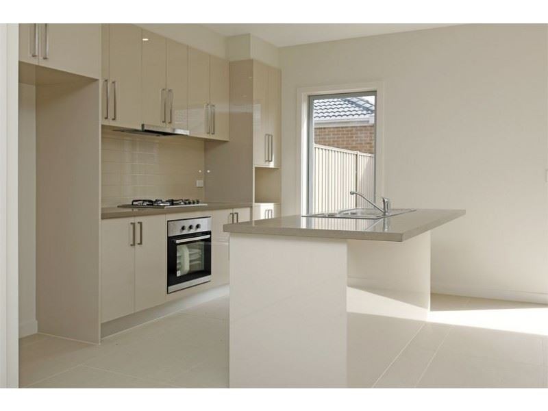 31 Mareborne Street, Epping VIC 3076