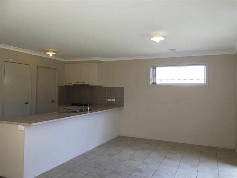 50 Ardenal Crescent, Lalor VIC 3075