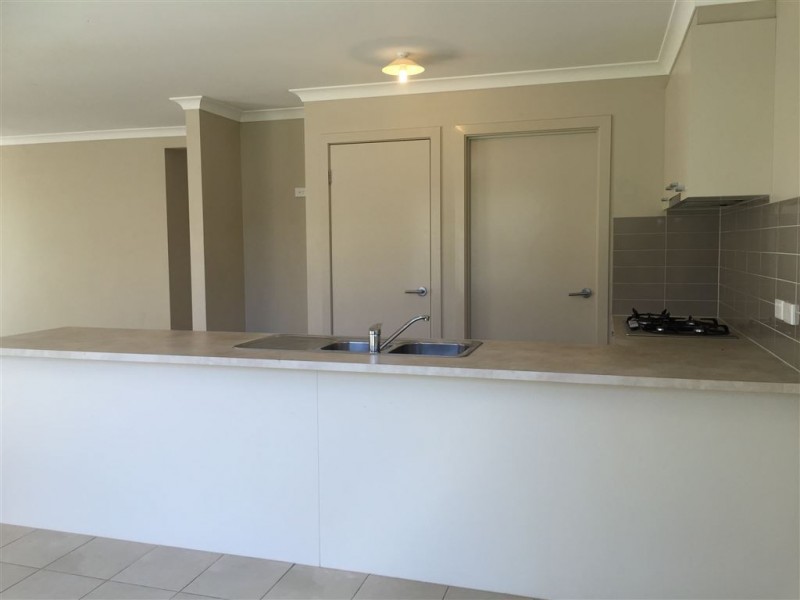 50 Ardenal Crescent, Lalor VIC 3075