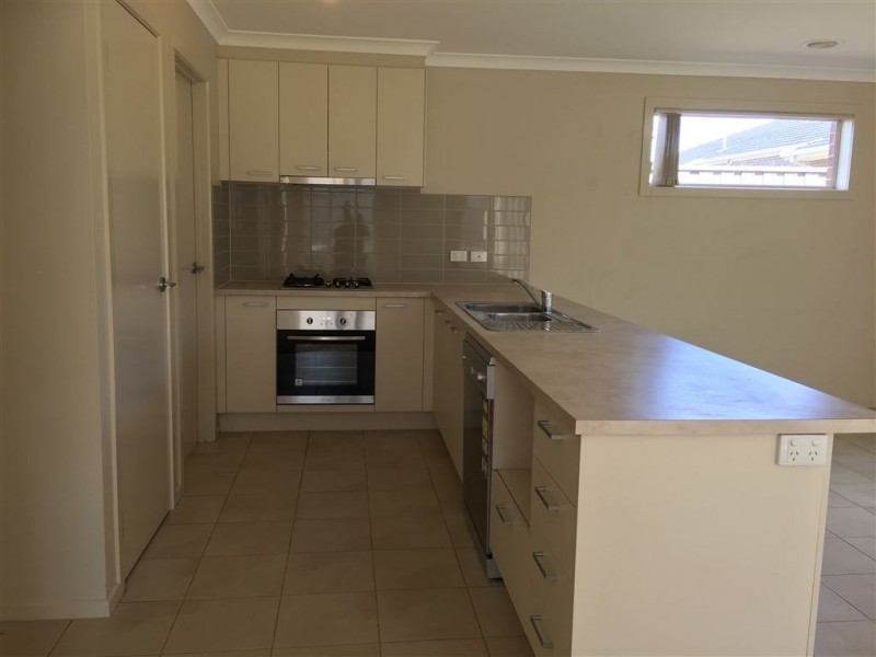 50 Ardenal Crescent, Lalor VIC 3075