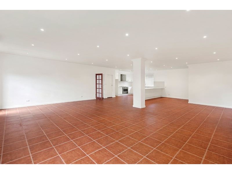 9 Wodonga Crescent, Thomastown VIC 3074