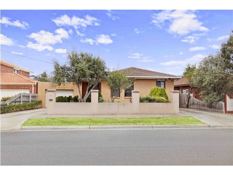 33 Grand Parade, Epping VIC 3076