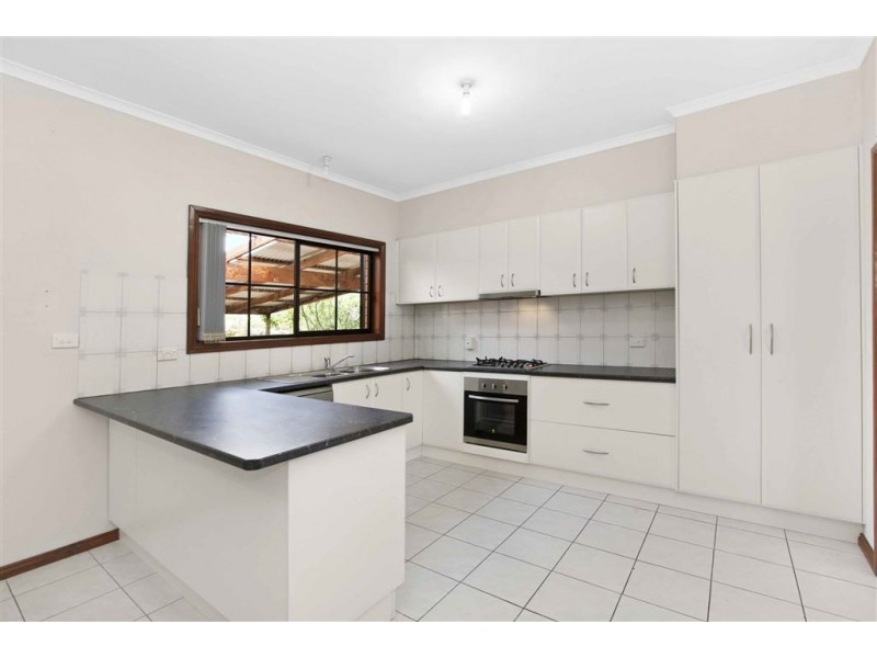 33 Grand Parade, Epping VIC 3076