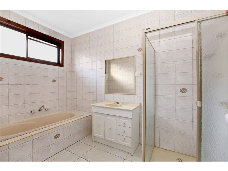 33 Grand Parade, Epping VIC 3076